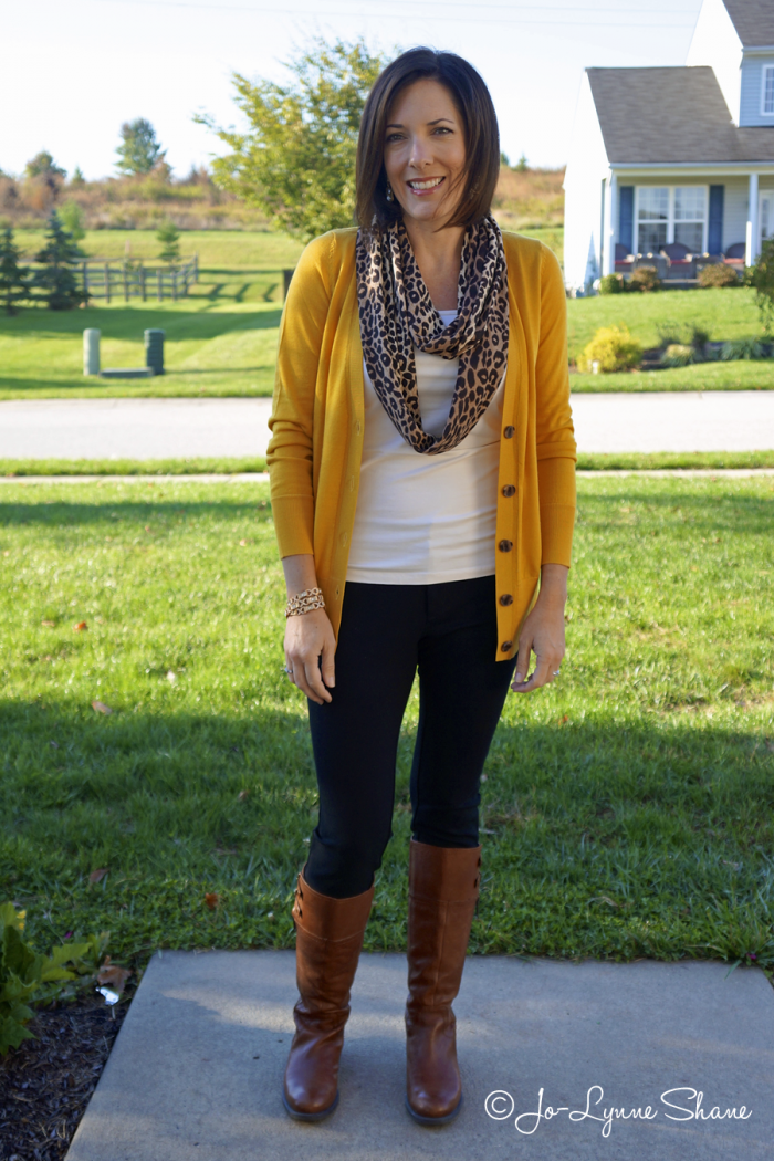 How To Wear Brown Boots With Black Based Outfits How To Wear Brown Boots With Black Based Outfits